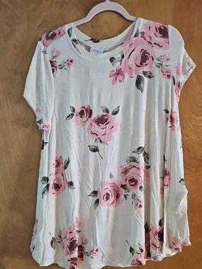 LuLaRoe Cream Tunic with Pink Rose Print